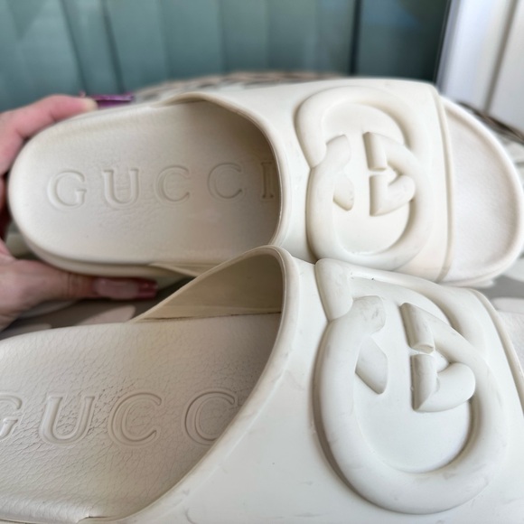 Authentic Gucci slides with Receipt - Picture 6 of 12